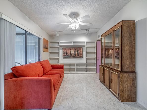 7612 Ashmont Cir 7612, Tamarac FL 33321
