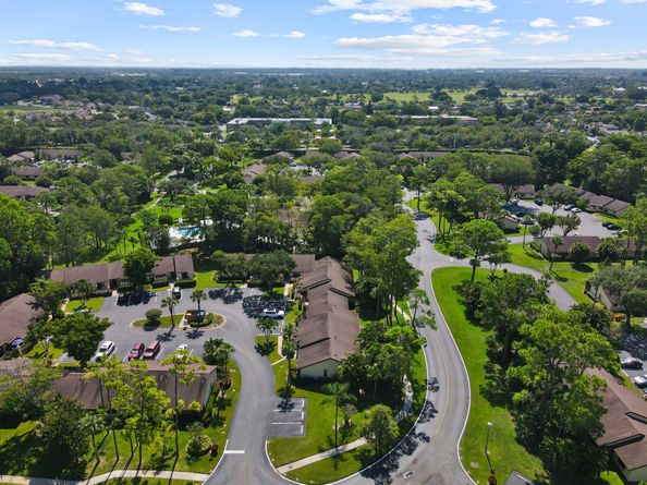 105 Rose Bay Court, Royal Palm Beach FL 33411