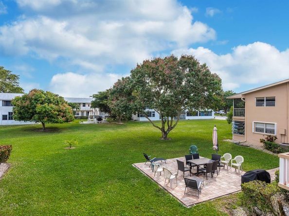 116 Bedford 116 E, West Palm Beach FL 33417
