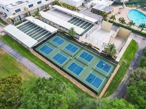 116 Bedford 116 E, West Palm Beach FL 33417
