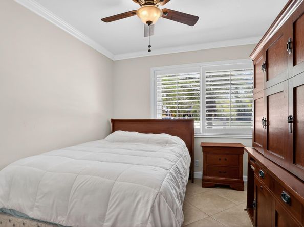 1007 SE 6th St, Deerfield Beach FL 33441