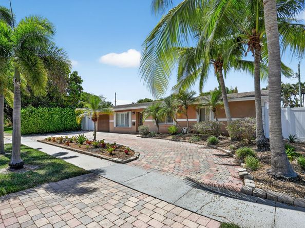 1007 SE 6th St, Deerfield Beach FL 33441