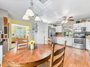 5113 Poppy Place 201, Delray Beach FL 33484