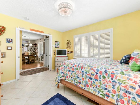5113 Poppy Place 201, Delray Beach FL 33484