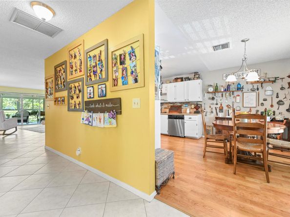 5113 Poppy Place 201, Delray Beach FL 33484