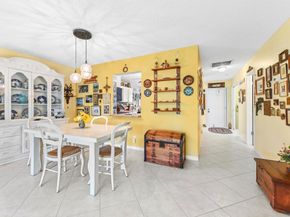 5113 Poppy Place 201, Delray Beach FL 33484