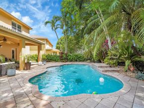 4100 E Gardenia Ave, Weston FL 33332