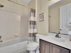 4100 E Gardenia Ave, Weston FL 33332