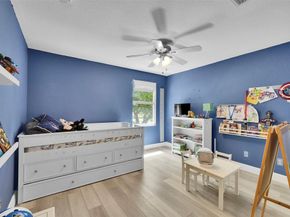 4100 E Gardenia Ave, Weston FL 33332
