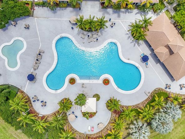 4100 E Gardenia Ave, Weston FL 33332