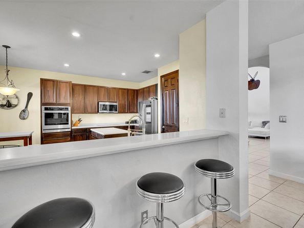 4100 E Gardenia Ave, Weston FL 33332
