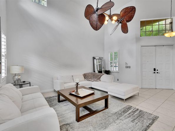 4100 E Gardenia Ave, Weston FL 33332