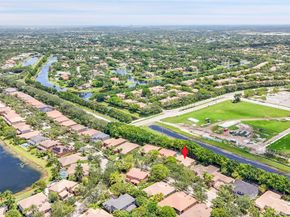 4100 E Gardenia Ave, Weston FL 33332