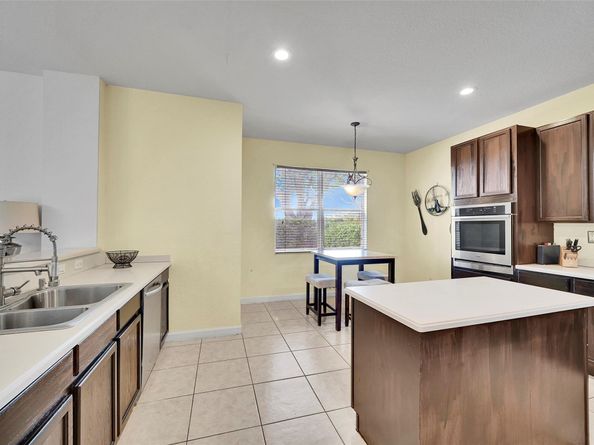 4100 E Gardenia Ave, Weston FL 33332