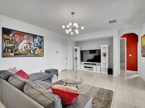 4100 E Gardenia Ave, Weston FL 33332