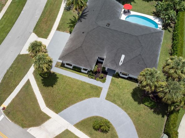 13788 Dunster Court, Wellington FL 33414