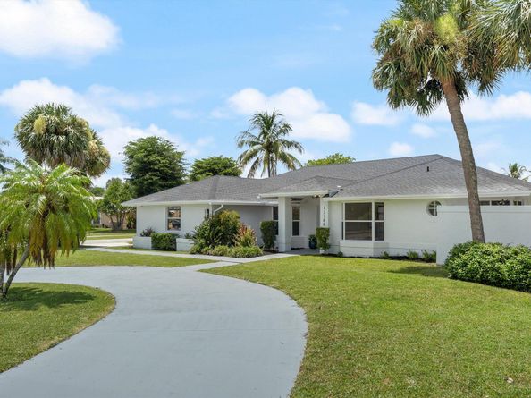 13788 Dunster Court, Wellington FL 33414