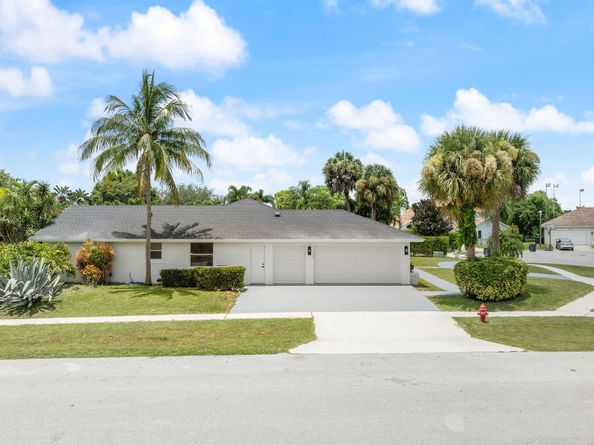 13788 Dunster Court, Wellington FL 33414