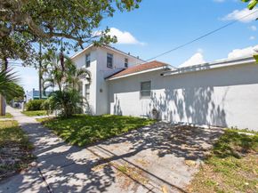 5423 Garden Avenue, West Palm Beach FL 33405