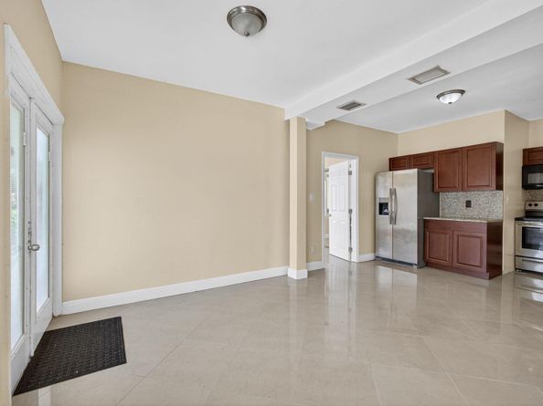 5423 Garden Avenue, West Palm Beach FL 33405