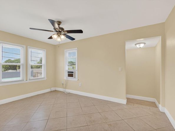 5423 Garden Avenue, West Palm Beach FL 33405