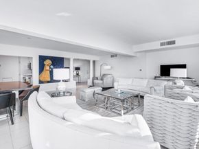 44 Cocoanut Row 120b, Palm Beach FL 33480