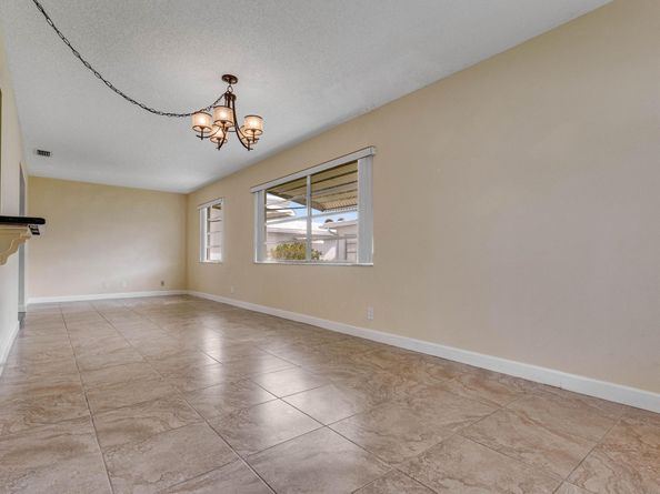 2016 SW Golf Lane, Boynton Beach FL 33426