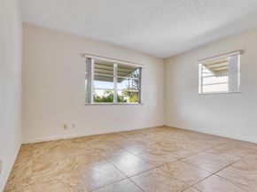 2016 SW Golf Lane, Boynton Beach FL 33426