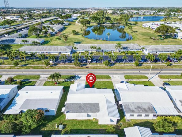 2016 SW Golf Lane, Boynton Beach FL 33426