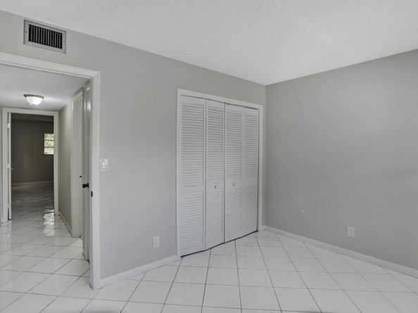 1821 NE 40th Ct 307, Pompano Beach FL 33064
