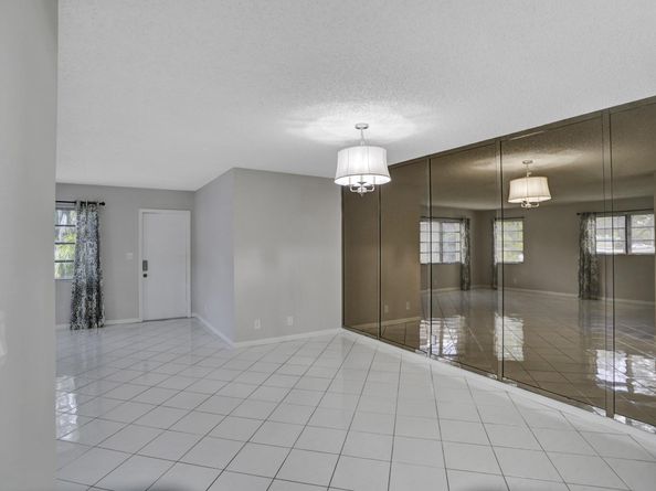 1821 NE 40th Ct 307, Pompano Beach FL 33064