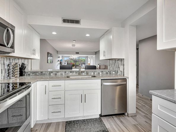 6025 Balboa Circle 304, Boca Raton FL 33433