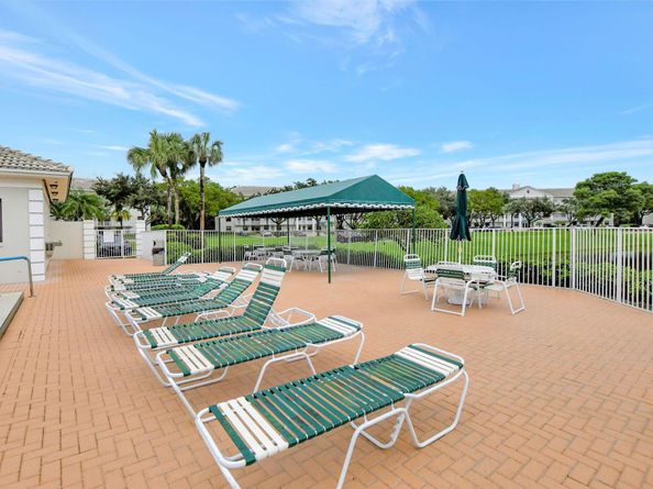 6025 Balboa Circle 304, Boca Raton FL 33433
