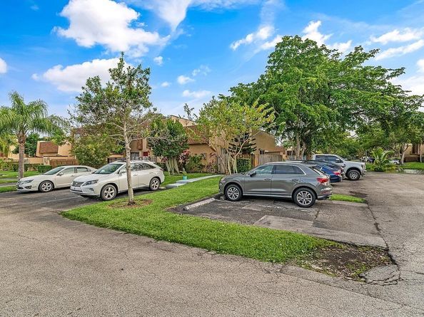 3691 NW 95th Terrace 1204, Sunrise FL 33351