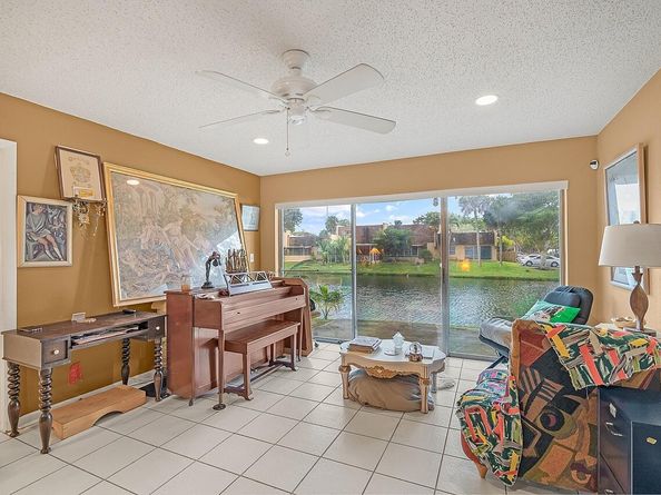 3691 NW 95th Terrace 1204, Sunrise FL 33351