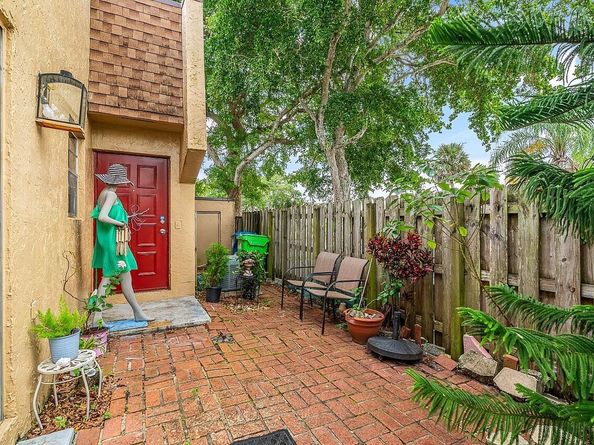 3691 NW 95th Terrace 1204, Sunrise FL 33351