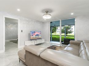 9523 S Hollybrook Lake Dr 102, Pembroke Pines FL 33025