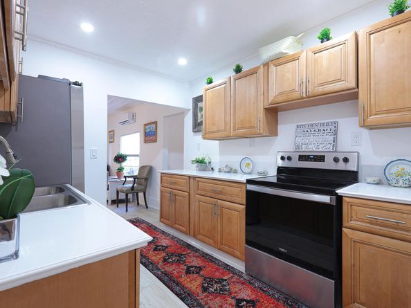 309 4th Avenue S, Lake Worth Beach FL 33460