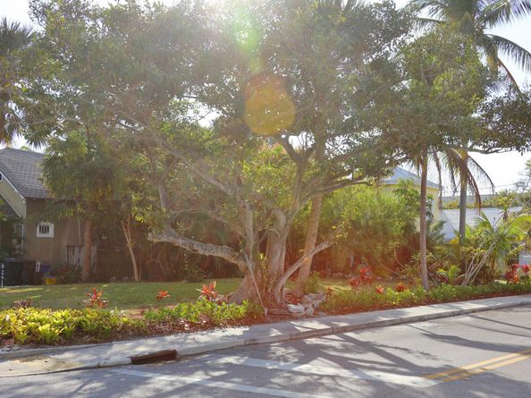 309 4th Avenue S, Lake Worth Beach FL 33460