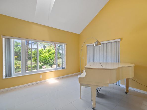 14410 64th Way N, Palm Beach Gardens FL 33418