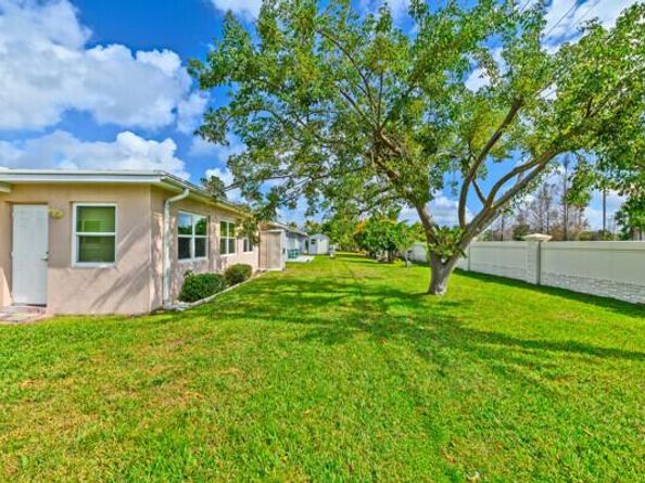 6406 NW 57th Court, Tamarac FL 33321