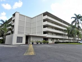 4650 Washington St 210, Hollywood FL 33021
