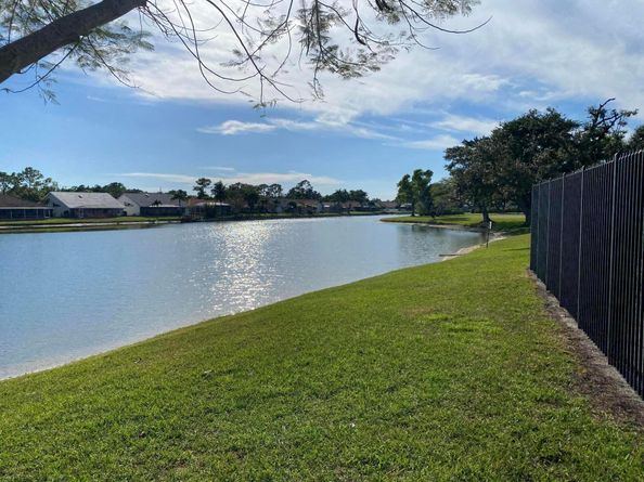 7040 Peninsula Lake Court, Lake Worth FL 33467