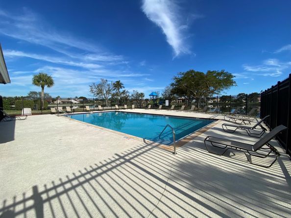 7040 Peninsula Lake Court, Lake Worth FL 33467