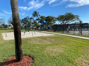 7040 Peninsula Lake Court, Lake Worth FL 33467