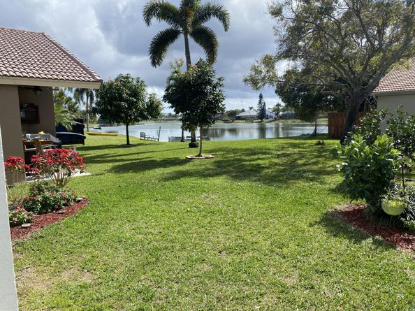 7040 Peninsula Lake Court, Lake Worth FL 33467