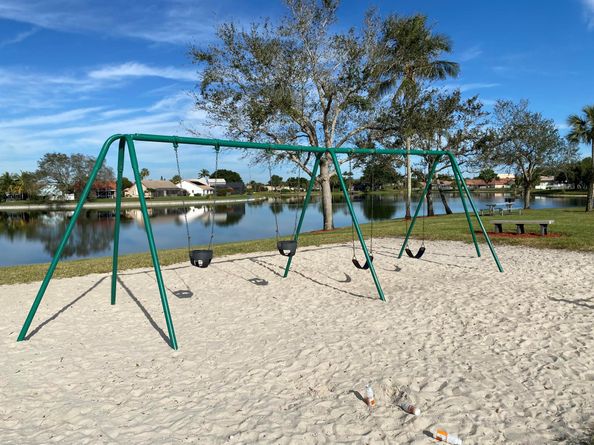 7040 Peninsula Lake Court, Lake Worth FL 33467