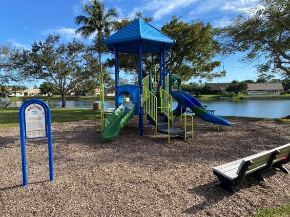 7040 Peninsula Lake Court, Lake Worth FL 33467