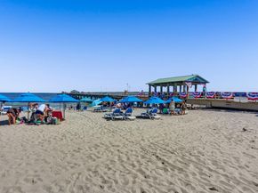 3051 NE 48th St 509, Fort Lauderdale FL 33308