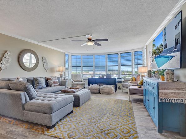 3051 NE 48th St 509, Fort Lauderdale FL 33308